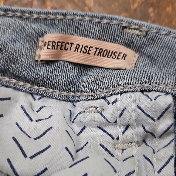 Ariat Dark Blue Wide Leg Trouser Jeans for Women Size 28S - Picture 6 of 7